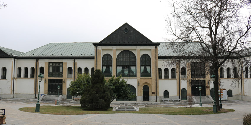 کاخ صاحبقرانیه در کاخ نیاوران